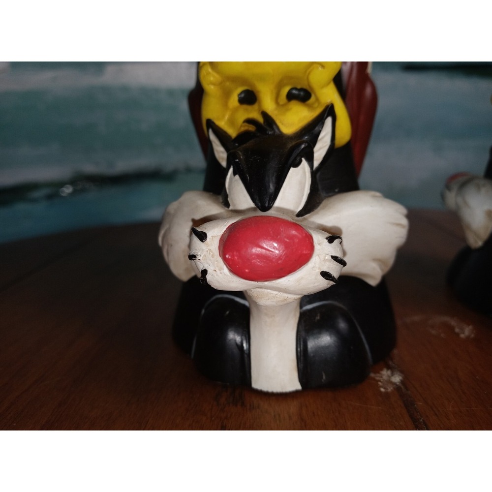Vintage Looney Tunes Totem Candle Stick Holders 1995 Warner Bros Store-Set of 2 - Picture 8 of 12